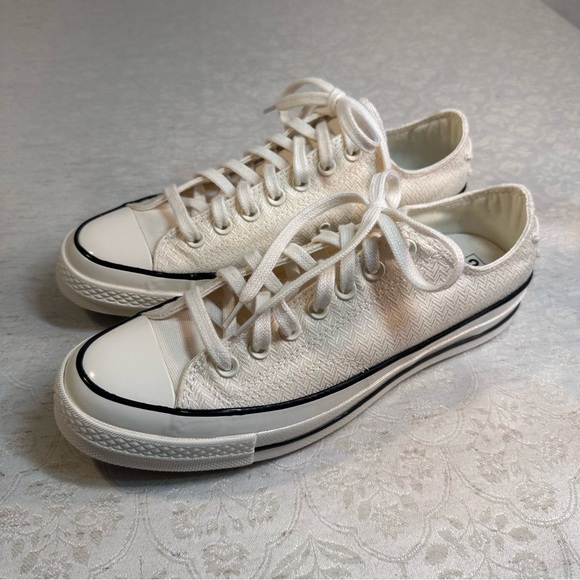 Converse Chuck 70 Off-White Cream Canvas Sneakers Unisex M 8.5 W 10.5 NWT - Picture 4 of 11